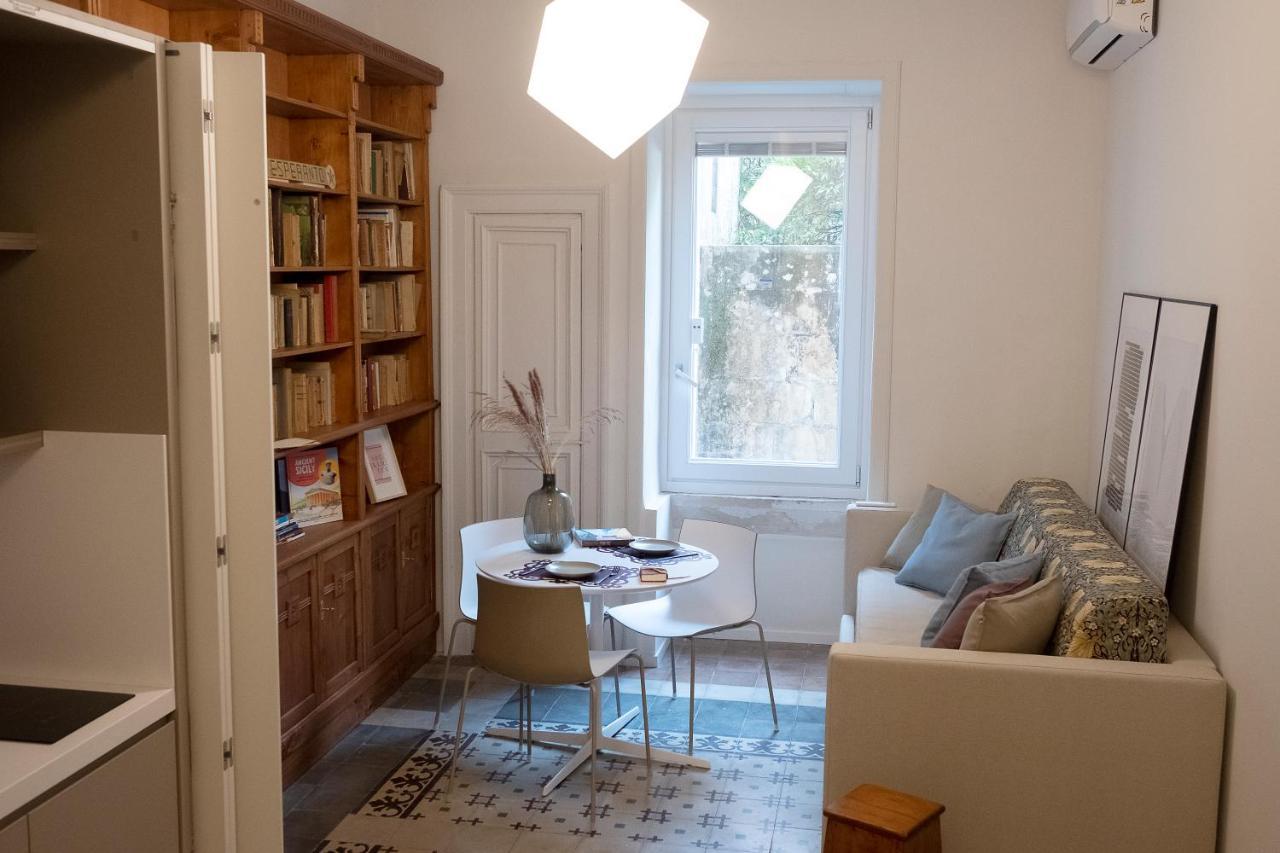 Sognalibro Bed And Books Bed & Breakfast Ragusa Exterior foto